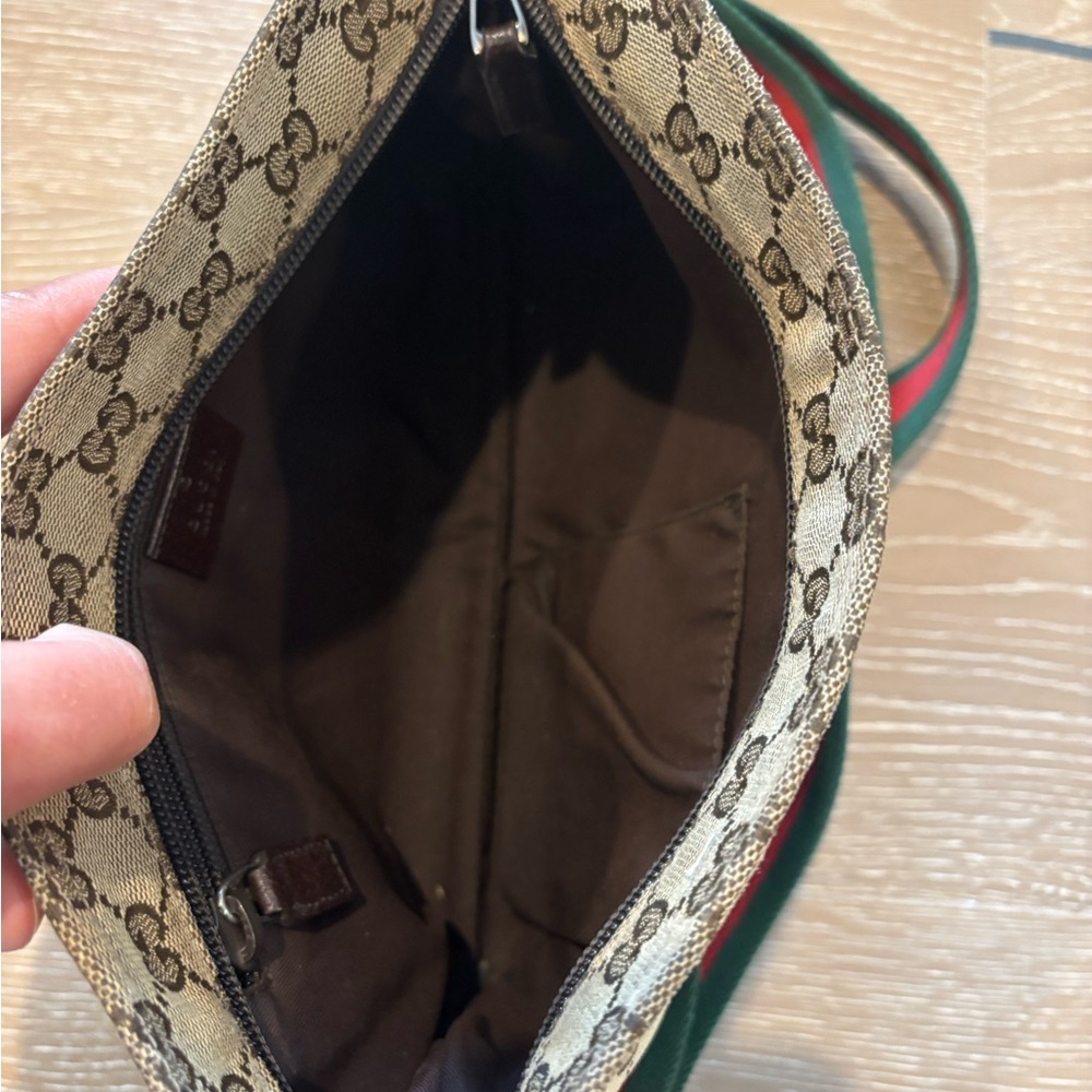 Gucci Beige and Brown GG Pattern Messenger Bag - Picture 8 of 13